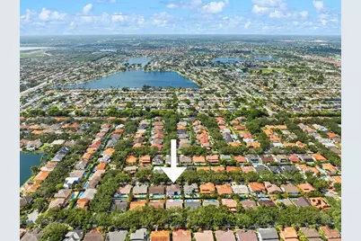 8340 NW 167th Ter, Miami Lakes, FL 33016 - Photo 45