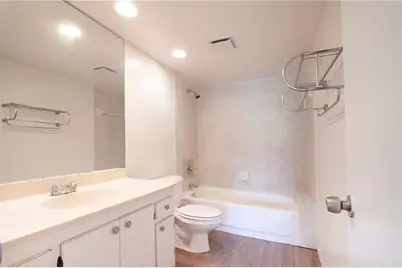 3123 Oakland Shores Drive #D210, Fort Lauderdale, FL 33309 - Photo 9