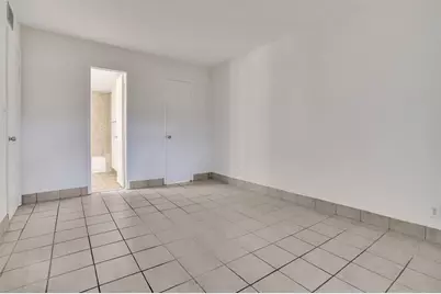 3115  Oakland Shores Dr, Unit #E110, Oakland Park, FL 33309 - Photo 25