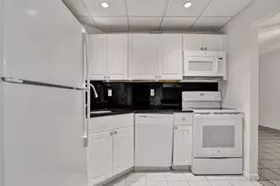 3115 Oakland Shores Dr, Oakland Park, FL 33309 - Photo 3