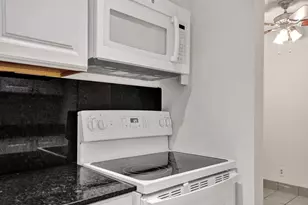 3115 Oakland Shores Dr, Oakland Park, FL 33309 - Photo 15