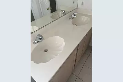 2458 SE Wald St, Port Saint Lucie, FL 34984 - Photo 13