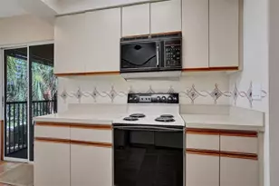 2121 S Ocean Blvd, Lauderdale by the Sea, FL 33062 - Photo 19