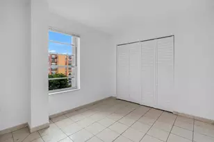 4801 NW 7th St, Miami, FL 33126 - Photo 11