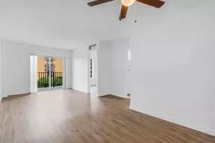 4801 NW 7th St, Miami, FL 33126 - Photo 9