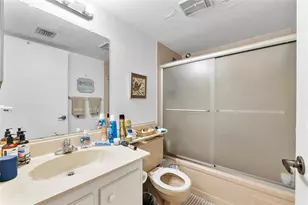 7664 NW 18th St, Margate, FL 33063 - Photo 9