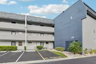 7897 Golf Cir Dr, Margate, FL 33063 - Photo 31