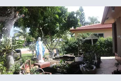 8261 NW 66th Ter, Tamarac, FL 33321 - Photo 3