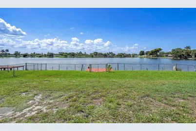 8720  Pasadena Blvd, Pembroke Pines, FL 33024 - Photo 17