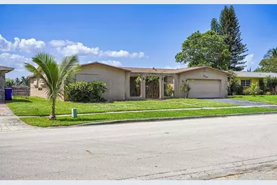 8720  Pasadena Blvd, Pembroke Pines, FL 33024 - Photo 3