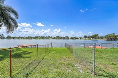 8720  Pasadena Blvd, Pembroke Pines, FL 33024 - Photo 27