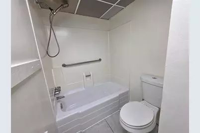 2800 NW 56th Ave, Unit #E302, Lauderhill, FL 33313 - Photo 11