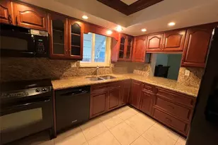 11541 NW 23rd St, Pembroke Pines, FL 33026 - Photo 3