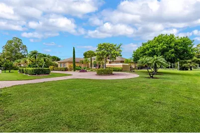 3151 SW 135th Ter, Davie, FL 33330 - Photo 3