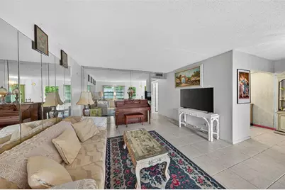 102  Newport F, Unit #102, Deerfield Beach, FL 33442 - Photo 5