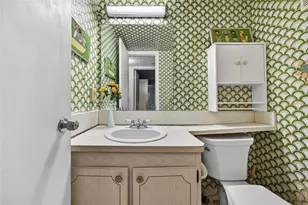 102 Newport F Unit, Deerfield Beach, FL 33442 - Photo 23