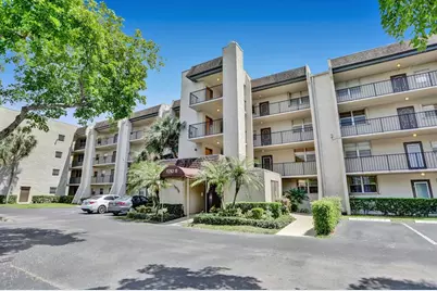 9230  Lagoon Pl, Unit #103, Davie, FL 33324 - Photo 13