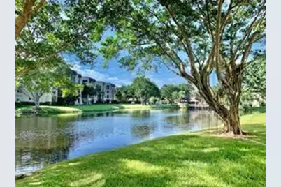 9230  Lagoon Pl, Unit #103, Davie, FL 33324 - Photo 11