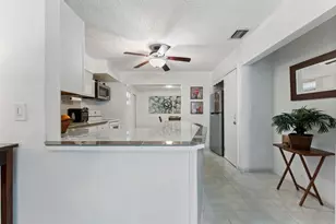 2140 N 57th Ave, Hollywood, FL 33021 - Photo 7