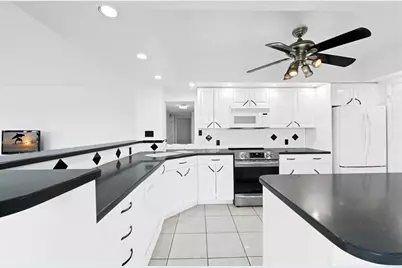 3850  Galt Ocean Dr, Unit #407, Fort Lauderdale, FL 33308 - Photo 5