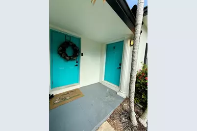 3210  Canal Dr, Unit #8, Pompano Beach, FL 33062 - Photo 15