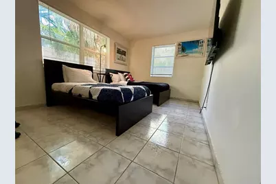 3210  Canal Dr, Unit #8, Pompano Beach, FL 33062 - Photo 23