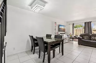 5843 Woodlands Blvd, Tamarac, FL 33319 - Photo 7