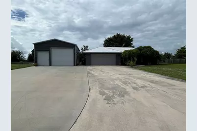 8450 SW 14th Ln, Okeechobee, FL 34974 - Photo 3