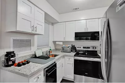 2031 NE 56th St, Fort Lauderdale, FL 33308 - Photo 9