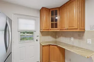 5700 NW 2nd Ave, Boca Raton, FL 33487 - Photo 17