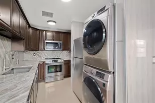 2601 Red Hibiscus Blvd, Delray Beach, FL 33445 - Photo 9