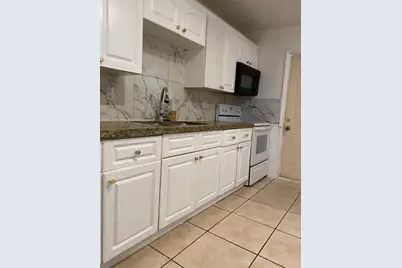 1735 SW 44th Ter, Fort Lauderdale, FL 33317 - Photo 9
