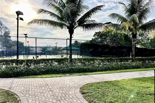 981 Hillcrest Ct, Hollywood, FL 33021 - Photo 11