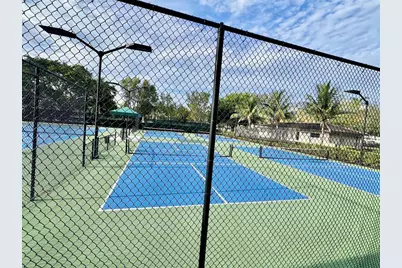 981  Hillcrest Ct, Unit #306, Hollywood, FL 33021 - Photo 29