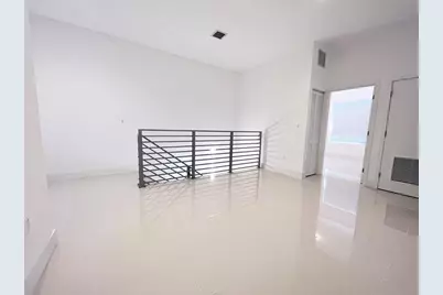 1239 NE 18th Ave, Fort Lauderdale, FL 33304 - Photo 17