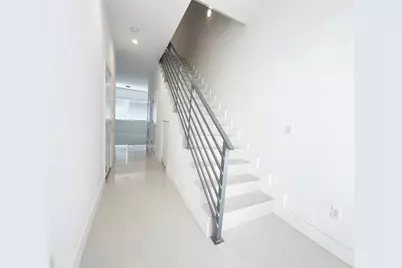 1239 NE 18th Ave, Fort Lauderdale, FL 33304 - Photo 5