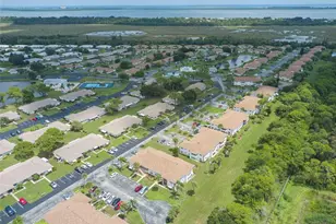 1217 S Lakes End Dr, Fort Pierce, FL 34982 - Photo 47