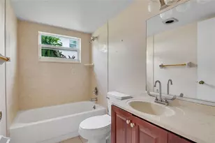 1217 S Lakes End Dr, Fort Pierce, FL 34982 - Photo 25