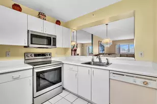 9560 Weldon Cir, Tamarac, FL 33321 - Photo 5