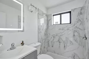 1810 NW 9th St, Fort Lauderdale, FL 33311 - Photo 11