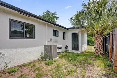 1810 NW 9th St, Fort Lauderdale, FL 33311 - Photo 29