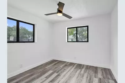 1810 NW 9th St, Fort Lauderdale, FL 33311 - Photo 23