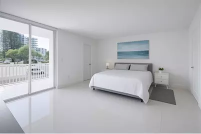 916 NE 27th Ave, Unit #916, Hallandale Beach, FL 33009 - Photo 9