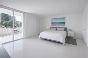 916 NE 27th Ave, Hallandale Beach, FL 33009 - Photo 9