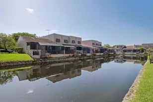 1237 NW 123rd Terrace, Pembroke Pines, FL 33026 - Photo 13