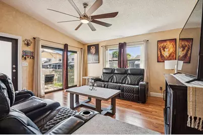 1237 NW 123rd Ter, Pembroke Pines, FL 33026 - Photo 1