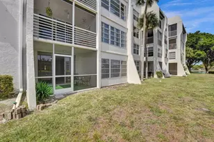 9440 Poinciana Pl, Davie, FL 33324 - Photo 41