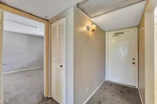 9440 Poinciana Pl, Davie, FL 33324 - Photo 21