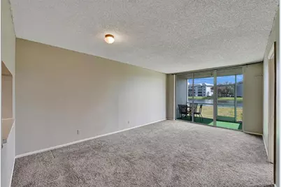 9440  Poinciana Pl, Unit #109, Davie, FL 33324 - Photo 13