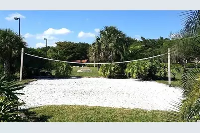 3320  Pinewalk Dr, Unit #1716, Margate, FL 33063 - Photo 13